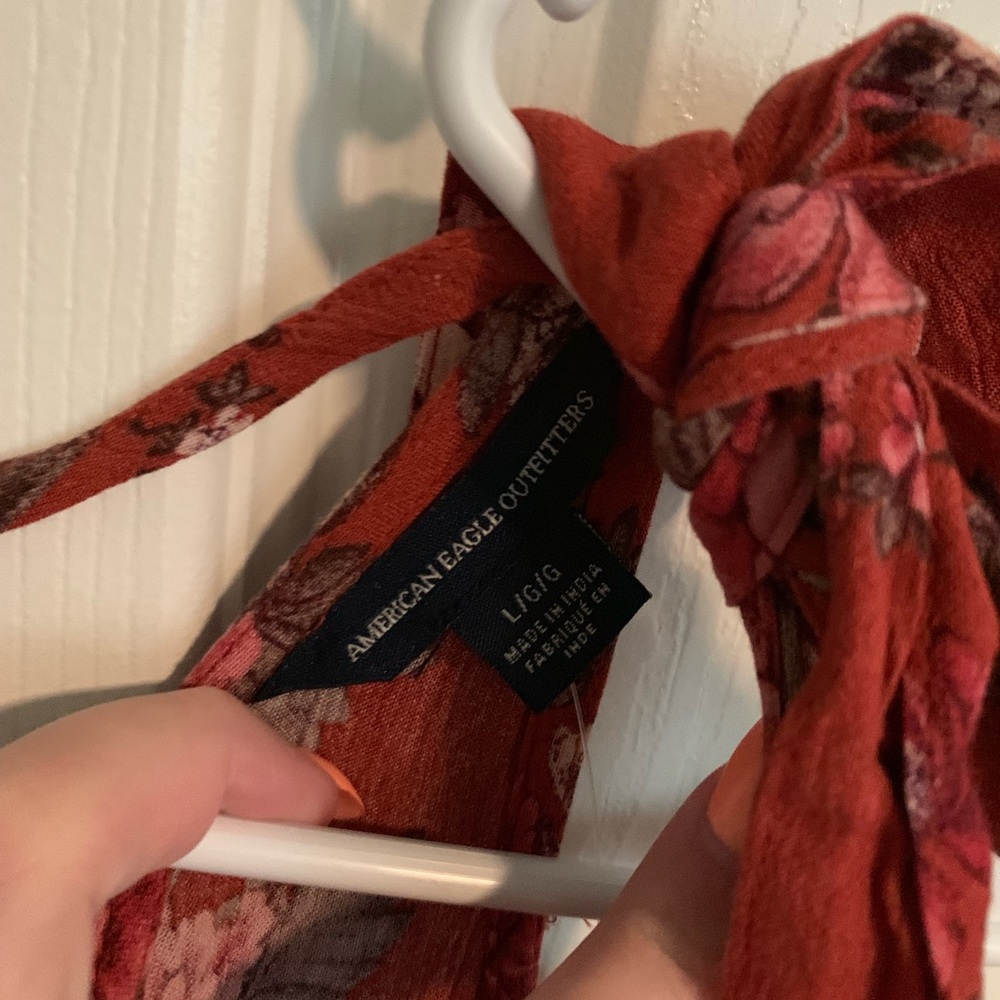 NWT AE Floral Cold Shoulder Romper - Picture 6 of 8